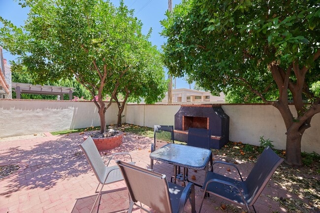 Building Photo - Fully Furnished Villa in Gated Paradise Va...