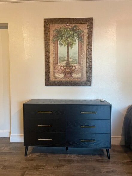 Building Photo - 3115 Marshall Dr