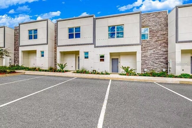 Building Photo - 609 Trikomo Dr