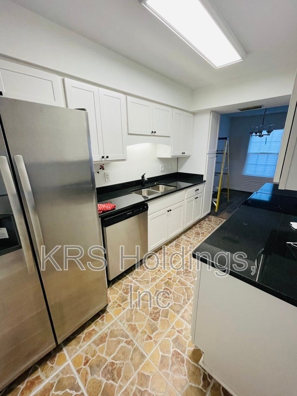 Building Photo - 1330 Rica Ct