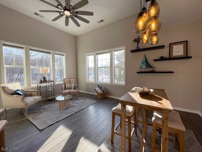 Building Photo - 5 W River Styx Rd