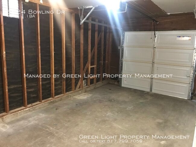 Building Photo - 4 bedroom remodeled home in Watauga