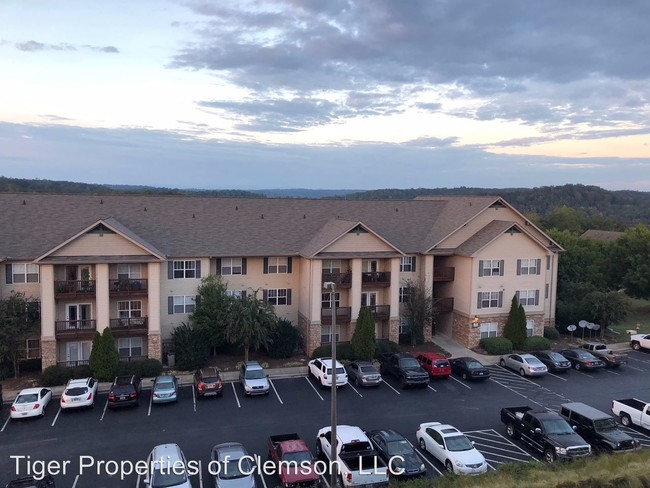 Building Photo - 3 br, 3 bath House - 701 Harts Cove Way