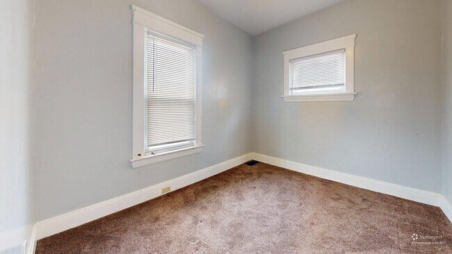 Building Photo - 3590 W 47th St