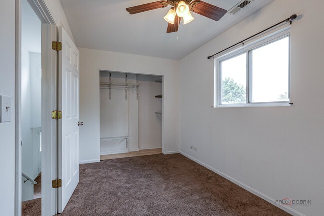 Building Photo - 400 Clifton Dr