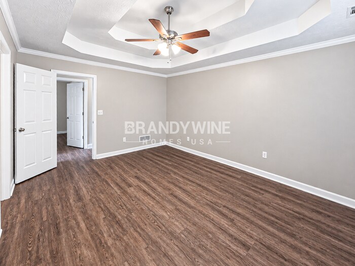Building Photo - 25 Lake Charles Way