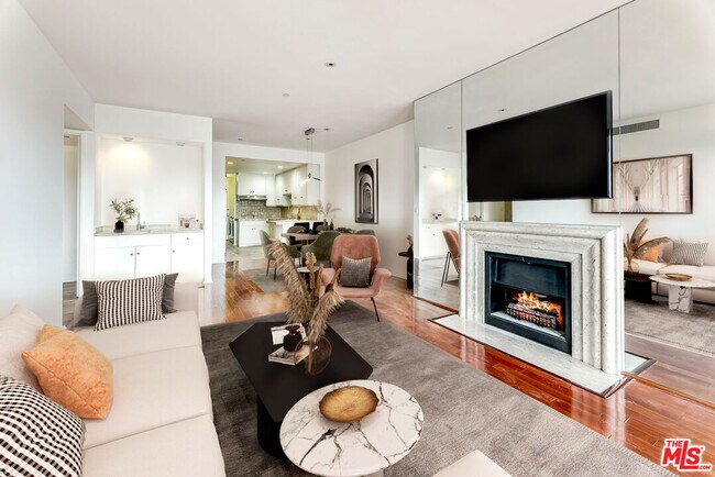 Building Photo - 10551 Wilshire Blvd