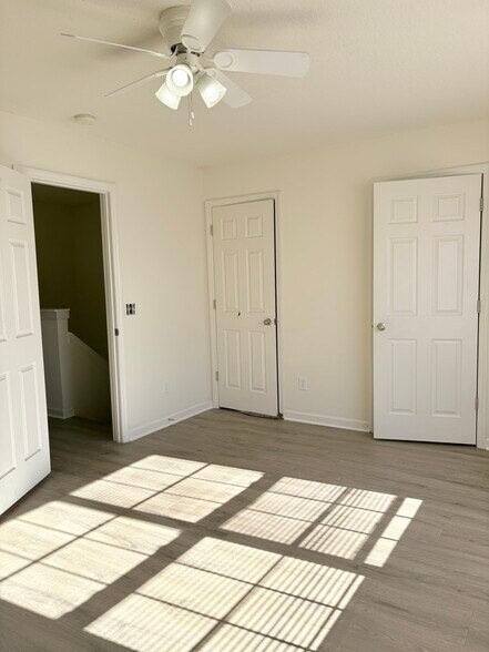 Building Photo - 2708 Lantern Walk SE