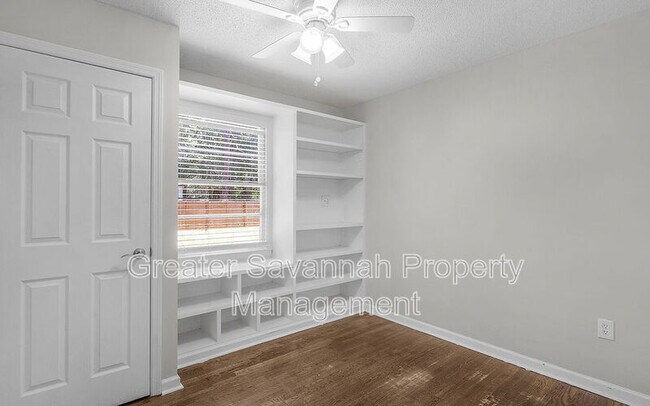 Building Photo - 2114 E 62nd St
