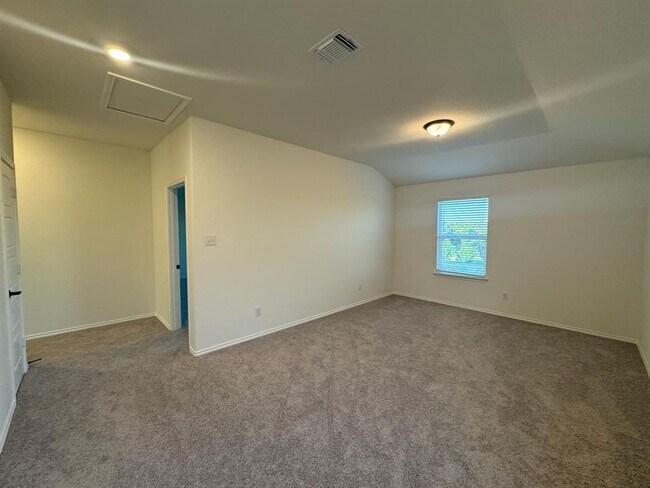 Building Photo - 418 St Cindy's Wy