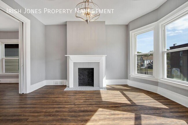 Building Photo - 148 Northland Ave