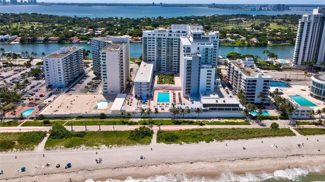 Building Photo - 5401 Collins Ave