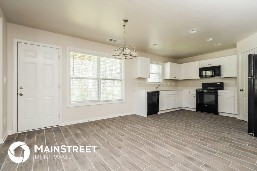 Building Photo - 304 Hawken Trail