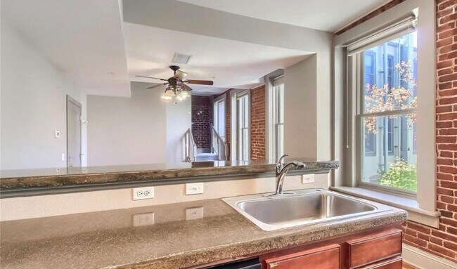 Building Photo - 3211 Zuni St