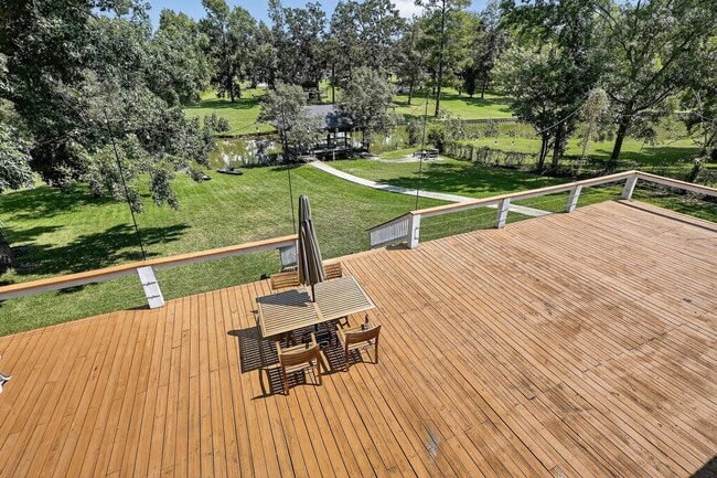 Building Photo - 231 Schmidt Ln