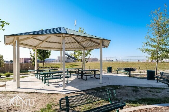 Building Photo - Coming Soon!