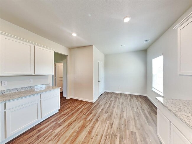 Building Photo - 1247 Fendt Dr