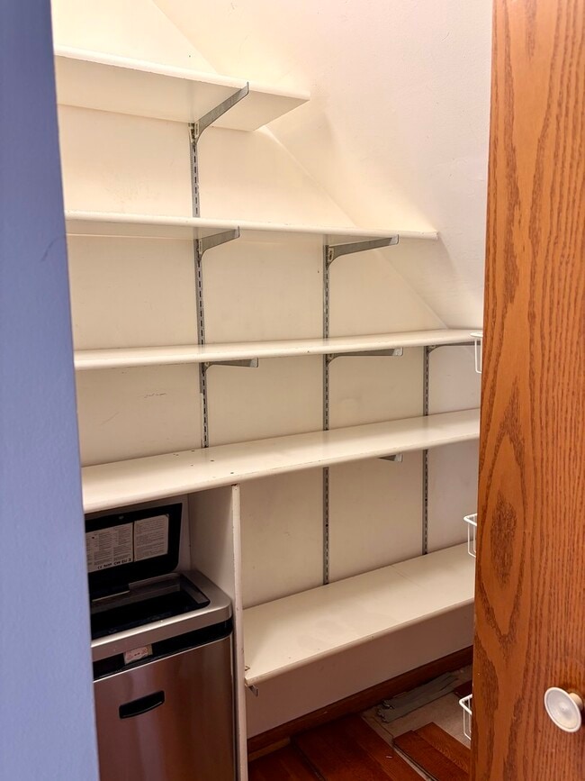 Building Photo - 10956 S 76th Ave