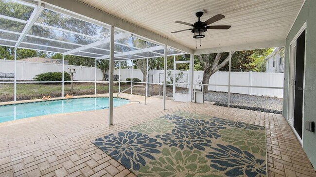 Building Photo - 2469 Lackland Ave