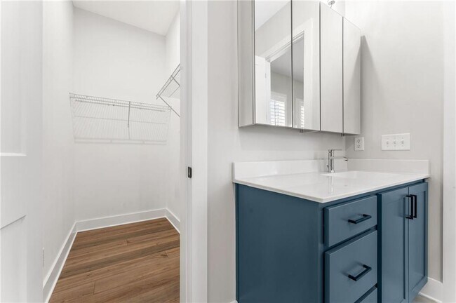 Building Photo - 1272 Longreen Ter NW