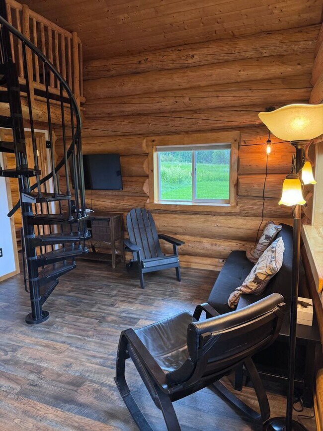 Building Photo - 6134 Chena Hot Springs Rd