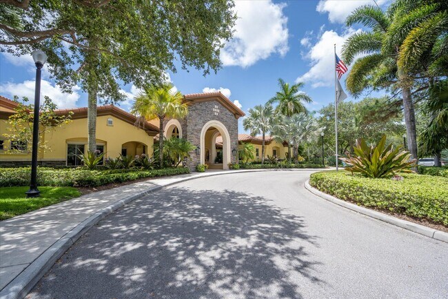 Building Photo - 1136 Vintner Blvd