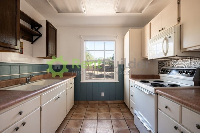 Building Photo - LEASE PENDING - PLEASE APPLY AT YOUR OWN DISCRETION