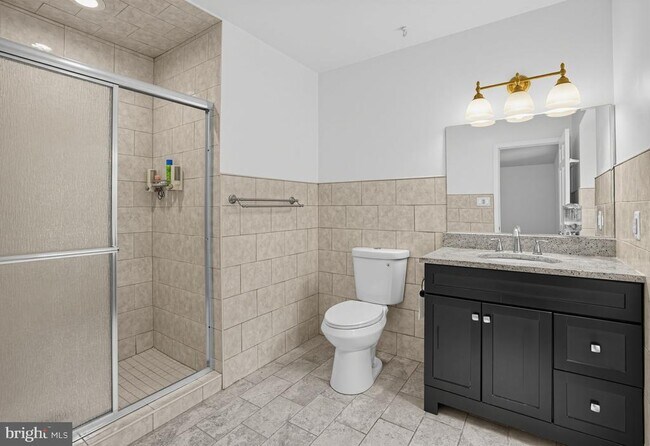 Building Photo - 6401 Wolf Run Hunt Ct
