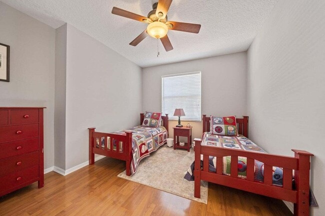 Building Photo - 12919 Hyland Cir