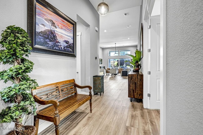 Building Photo - 2958 Saddle Peak Dr