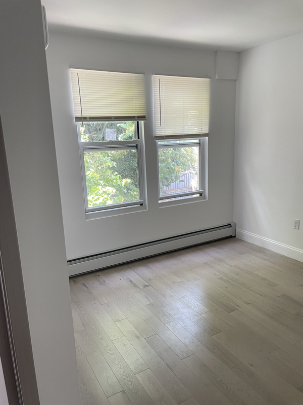 Building Photo - 37-11 63rd St