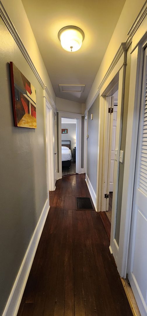 Building Photo - Single Family Fully Furnished Home with Al...