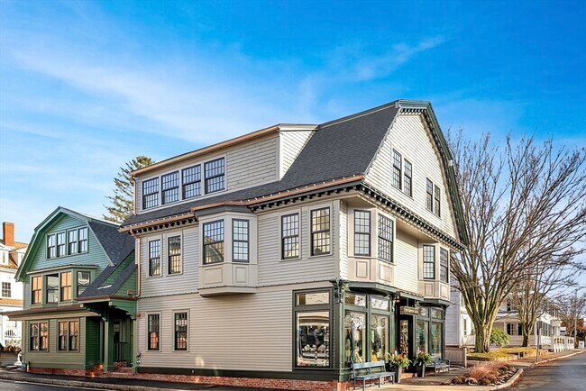 Building Photo - 1 School St