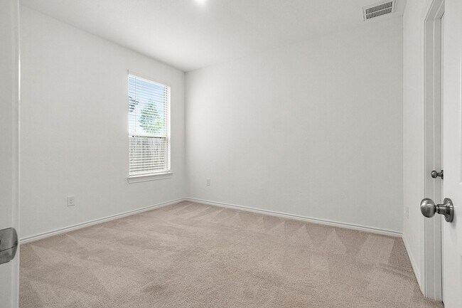 Building Photo - 14368 Cedar Shadow Dr