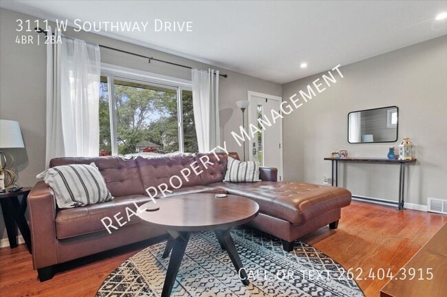 Building Photo - 3111 W Southway Dr