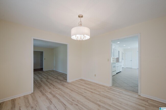 Building Photo - 1828 Jacobs Ln