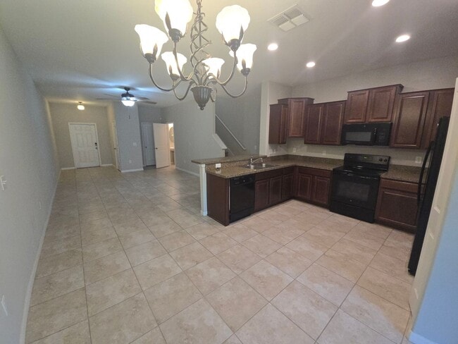 Building Photo - Town House 3/2.5 in Riverview