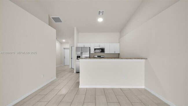 Building Photo - 1417 Academy Blvd