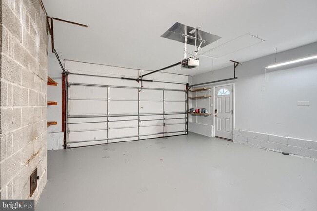 Building Photo - 1505 Westminster Ct