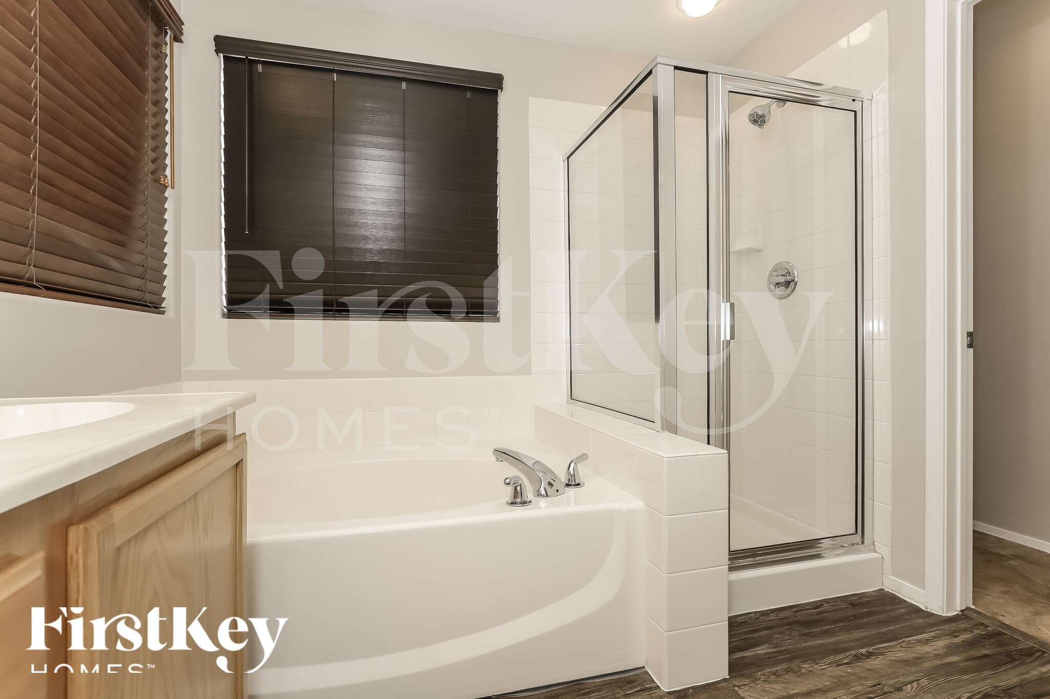 Building Photo - 1031 Dawn Valley Dr