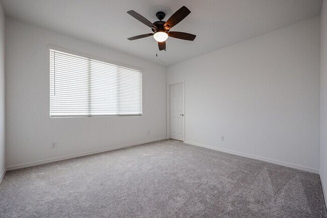 Building Photo - HOME IN LAVEEN! 4 BED 3.5 BA 3 CAR GARAGE!...