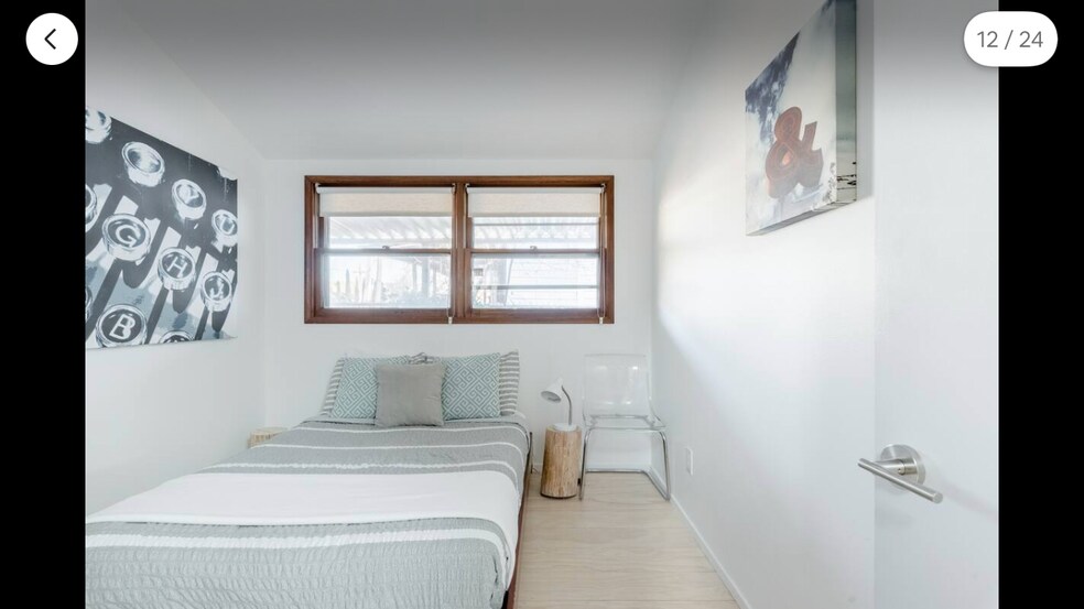 Building Photo - 4633 N Gantenbein Ave