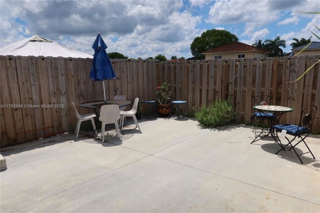 Building Photo - 18240 SW 148th Rd