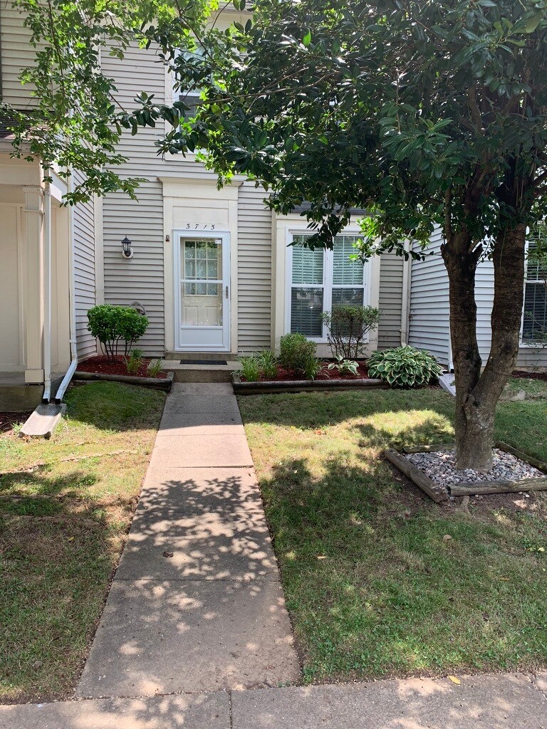 Building Photo - 3715 Hampton Ct