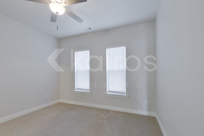 Building Photo - 15703 Boothy Ln