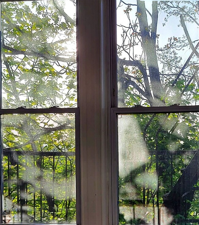 Building Photo - 601 Columbia Ave