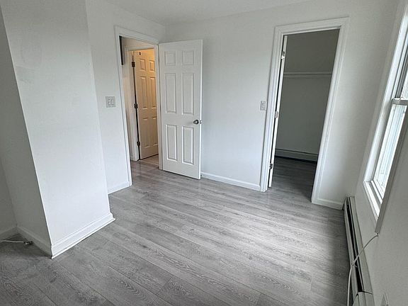 Building Photo - 77 Cottage St