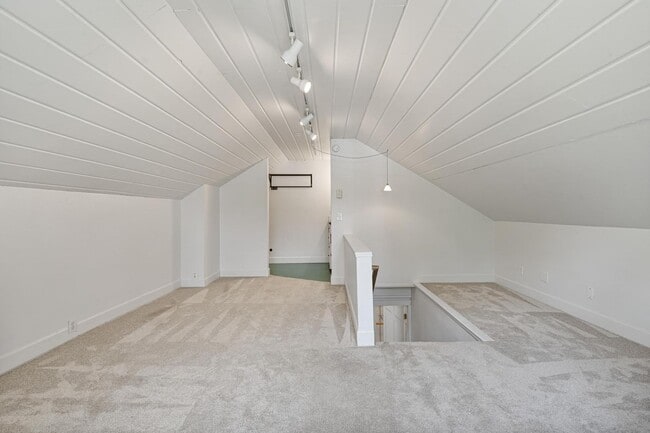 Building Photo - Inviting, remodeled 3-bdr/1.5-bath in Division/Hawthorne duplex—Privacy, A/C, parking, & storage