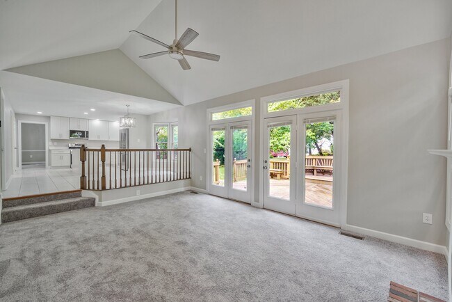 Building Photo - 4287 Exeter Dr