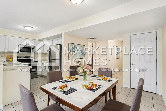 Building Photo - 311 Plum St